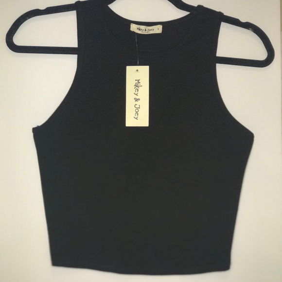 Black crop top - Picture 2 of 4